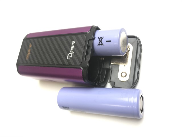 External vape battery insertion